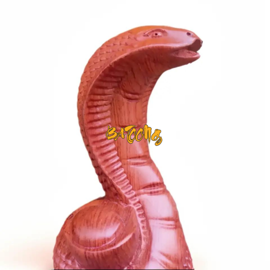 Tượng rắn phong thủy bằng gỗ hương đá